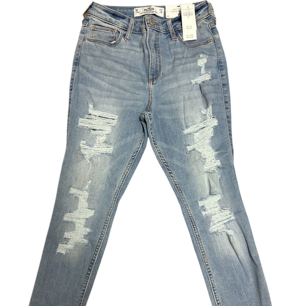 NWT Hollister Light Wash Distressed Curvy High Rise Crop Skinny Jeans